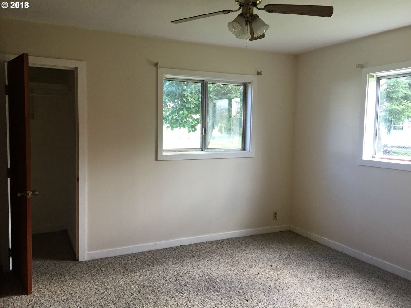 310 SE Pine St, Roseburg, OR 97470
